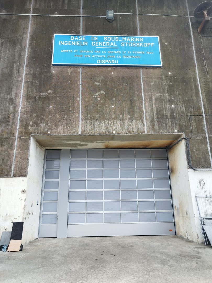 Rolflex Compact door at submarine base in Lorient