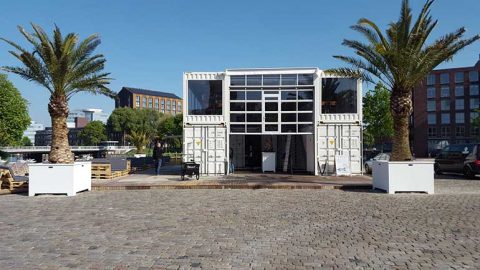 Stadtsstrand Zwolle heeft gekozen voor de Compact deur voor het restaurant