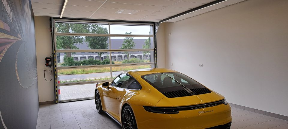 Porsche centrum Twente afleverruimte - Rolflex