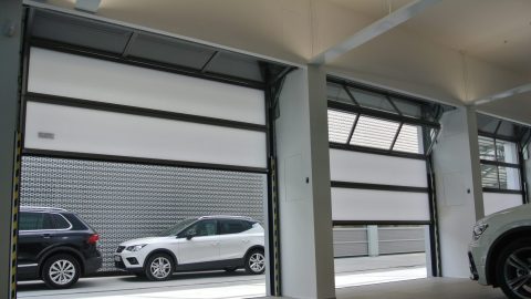 Compact vouwdeur in autogarage - Rolflex